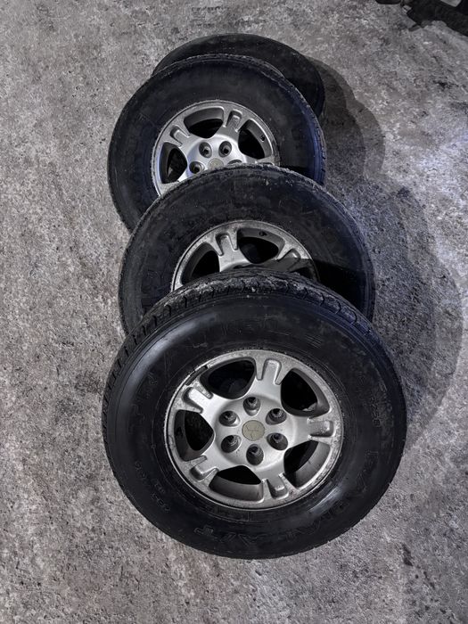 Продам диски с резиной