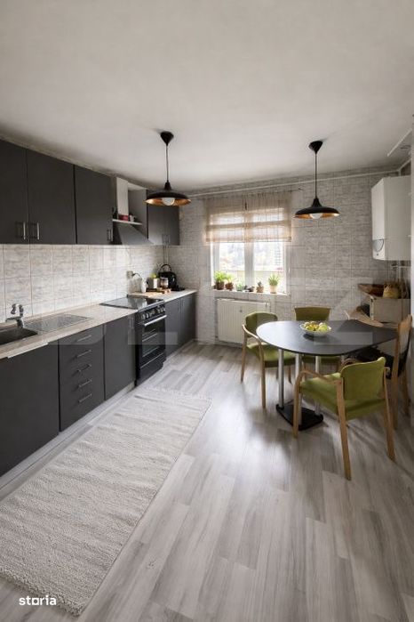 Apartament 4 camere, decomandat, 82 mp, 2 bai, etaj intermediar, Manas