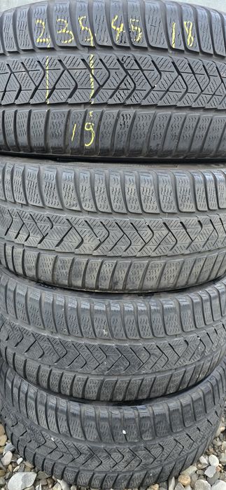 235 45 18 , 235/45R18 Pirelli set 4 buc, IARNA