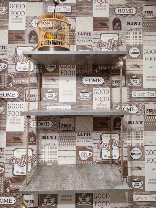 Продам навесные полки.