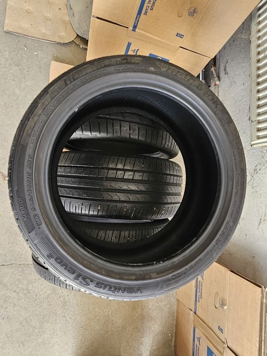 Anvelope vara 245 40 r18 in stare foarte buna 6mm
