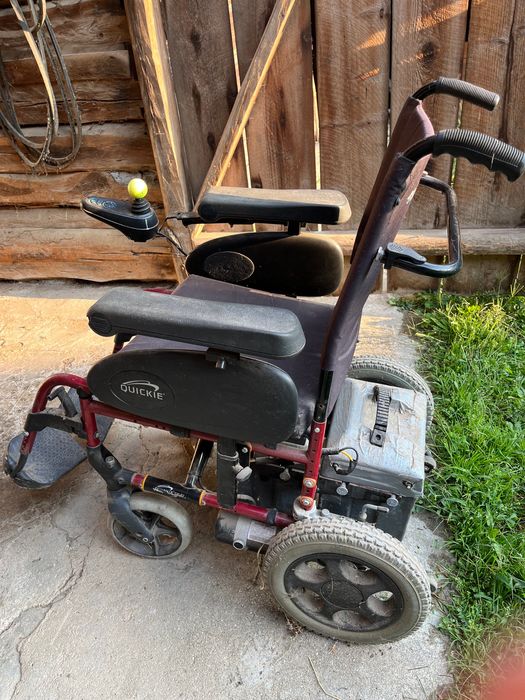 Scaun electric persoane vârstnice