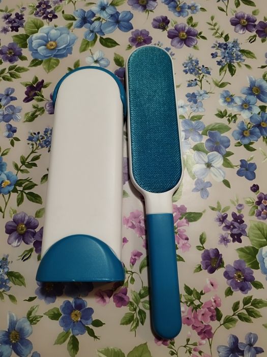 Двойна Самопочистваща четка за домашни любимци и д-р.