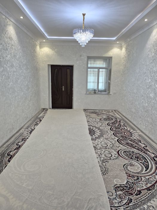 3 xonali Kvartira Sotiladi Bodomzor masjidni roparasidagi 2 qavatli do