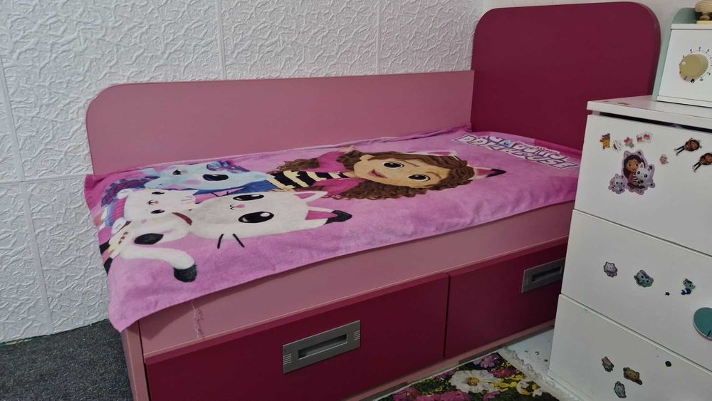 Patut copii cu saltea si loc de depozitare