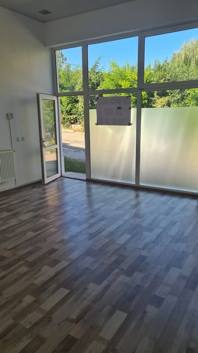 Spatiu Comercial central 30mp