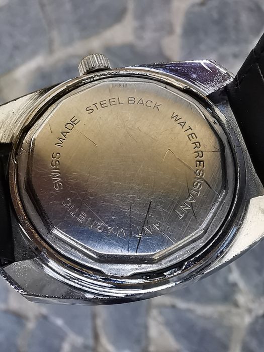 Ceas elvețian - Services - Mecanic - 37*42 mm - Funcționează excelent!