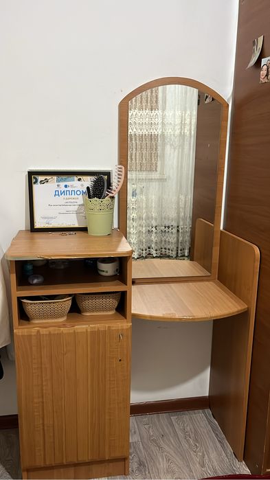 Комод, тумбочка, трюмо сатылады