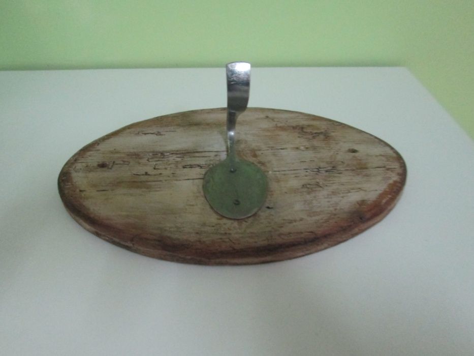 дизайнерска  арт  закачалка в стил прованс