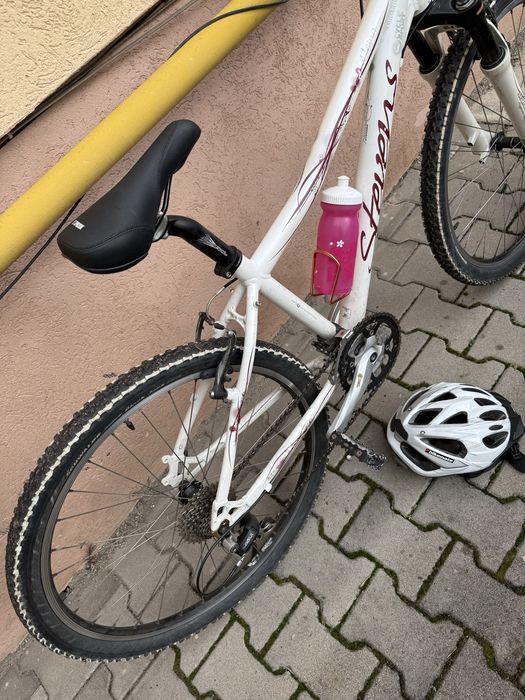 Bicicletă fete/dama Stevens Nema - 26 inchi - cască cadou