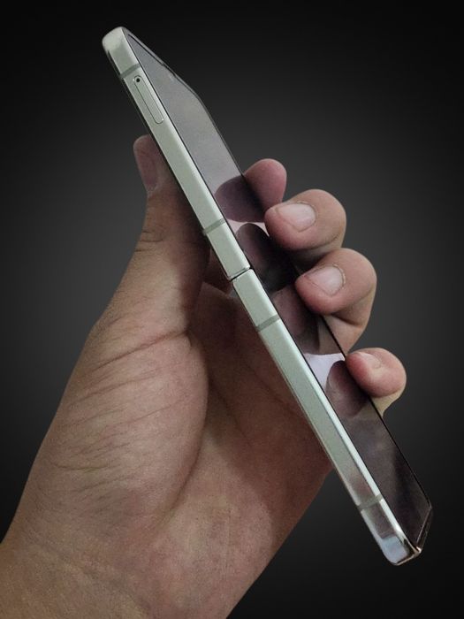 Samsung Z flip5 256gb