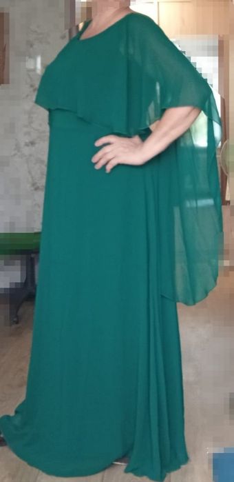 Платье вечернее,зелёное 54 размер
