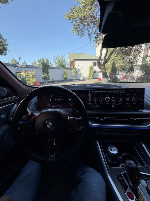 BMW XM 2023 yil Top Toza 29.000km yurgan Varyantgayam beriladi