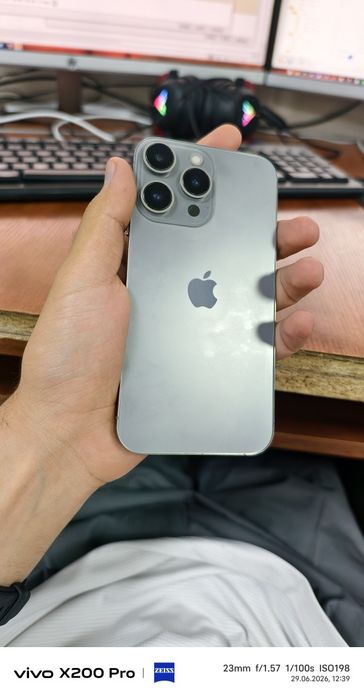 Iphone XR 64GB 15 pro korpusida
