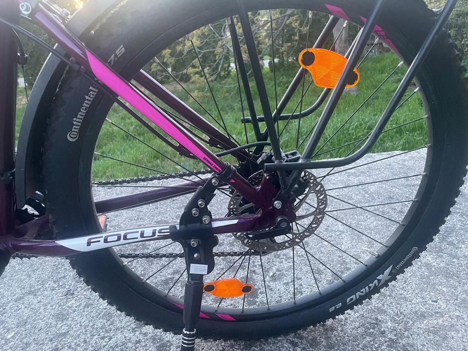 MTB damă/unisex Focus Whistler, roți 27.5, frâne pe disc Tektro Auriga, anvelope Continental X-King