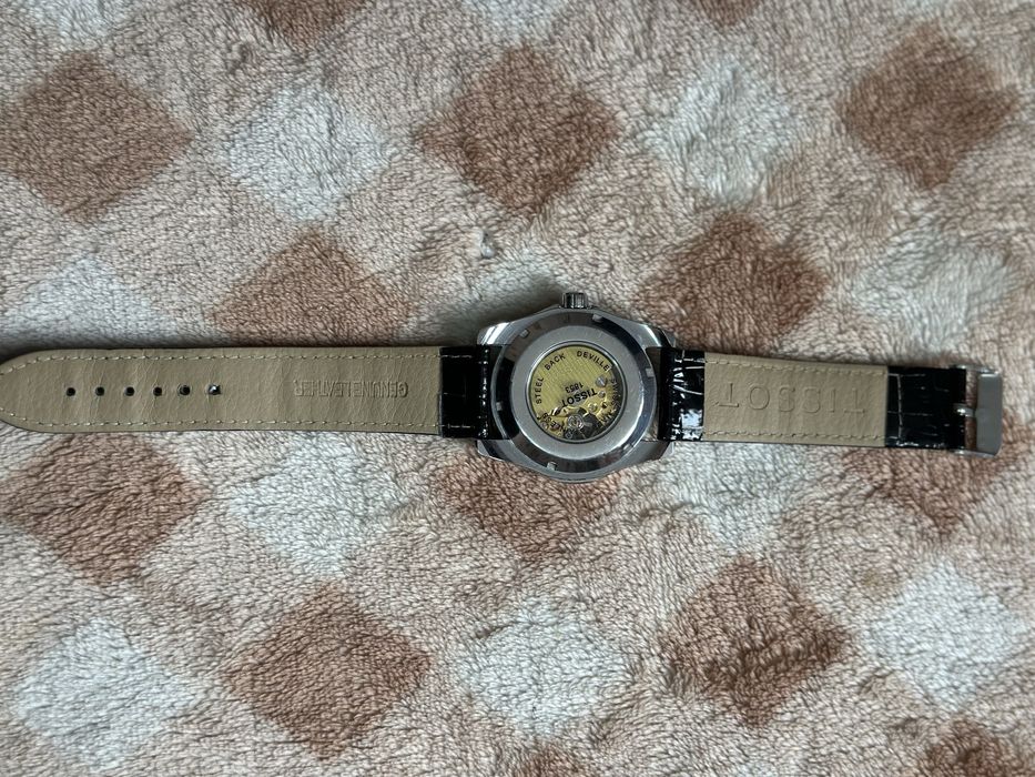 Продам Часы TISSOT