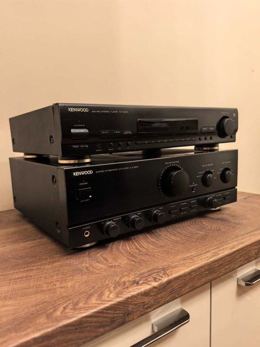 Kenwood KA-5020  (2 x 145 W)