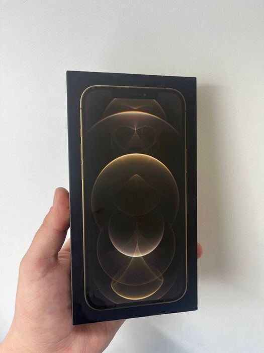 Продам айфон 12 про макс