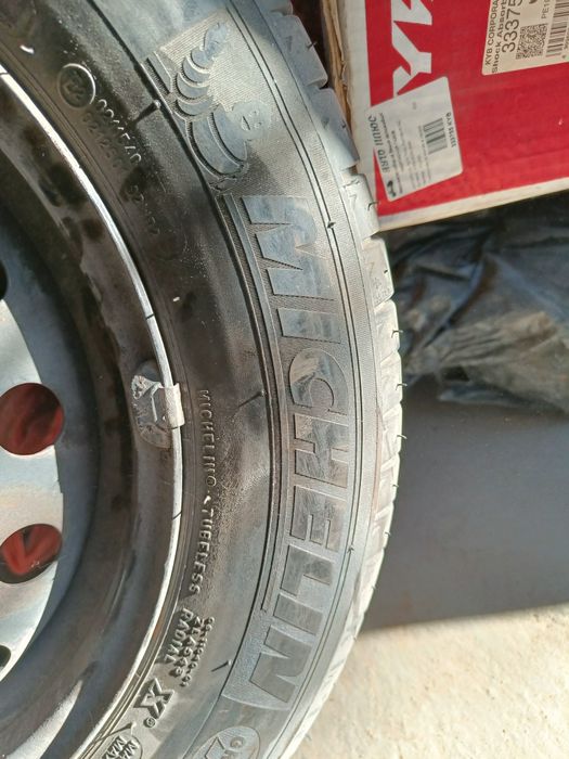 Гуми с джанти за Хюндай и 20