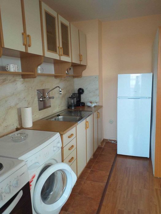 Дава се под наем Двустаен апартамент в Бургас, Възраждане - 40 кв.м за 300 € - Снимка #4