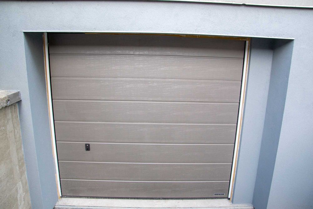 Дава се под наем Гараж / Паркомясто в София, Лозенец - 44 кв.м за 293.25 € - Снимка #11