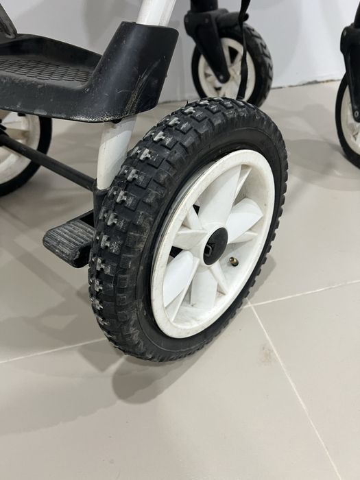 Продам зимние коляску