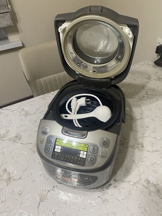 Продам мультиварку Тефаль