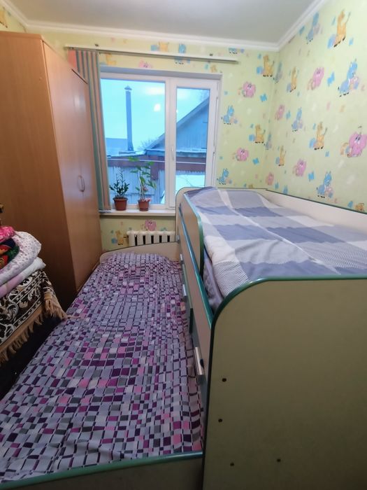 Двухярусный кровать