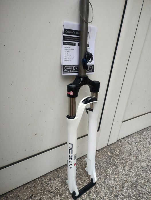 Нови вилки "Suntour"и"Rock Shox"
