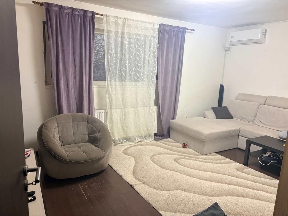 Vand apartament cu 2 camere