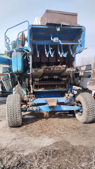 Продам комбайн, на ходу.