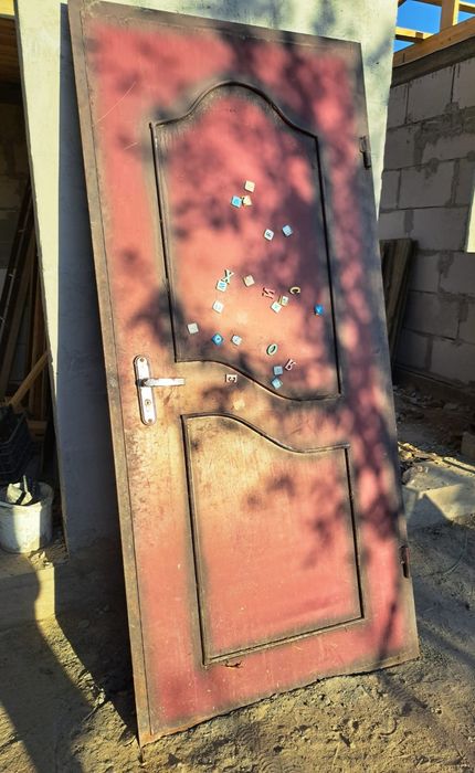 Продам дверь 2м на 90