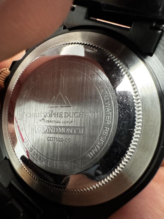 ЧасовникChristophe Duchamp