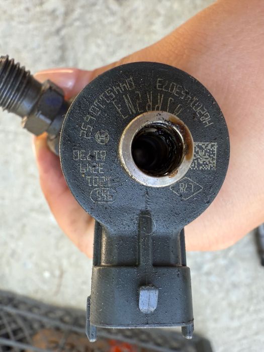 Дюзи BOSCH дизелови – 4 бр., само 38 000 км