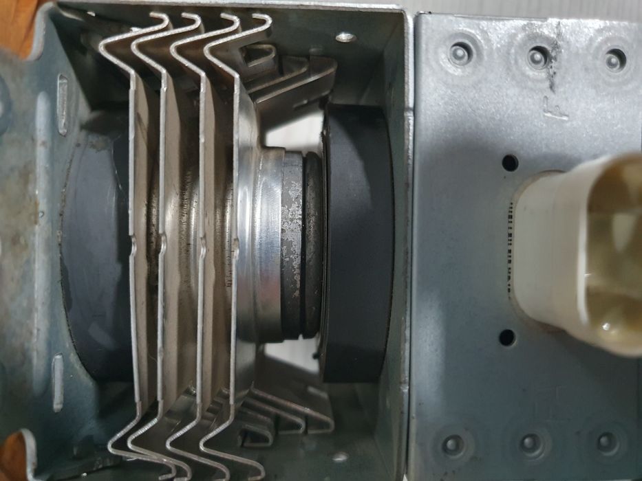 Магнетрон LG 2М213