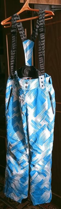 Горнолыжный костюм
