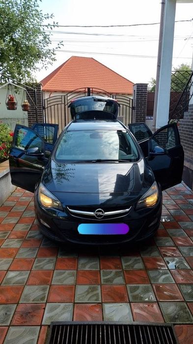 Opel Astra J break anul 2015