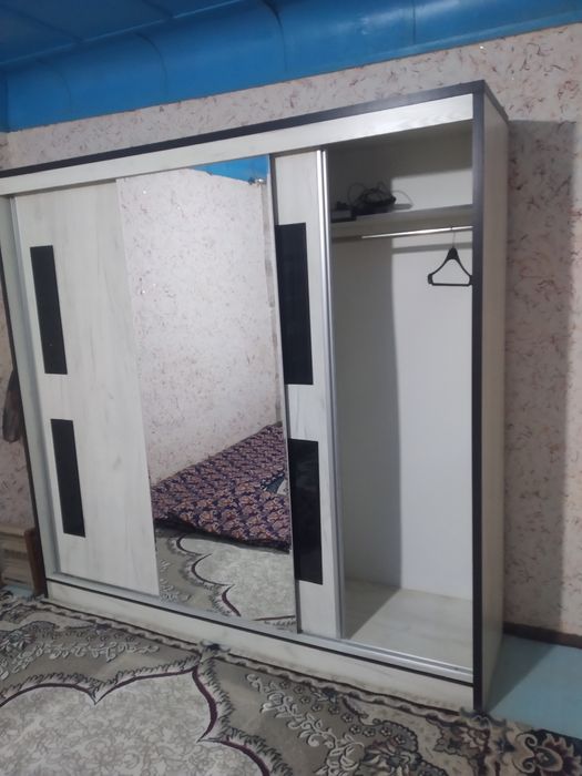 Mebellar sotiladi...