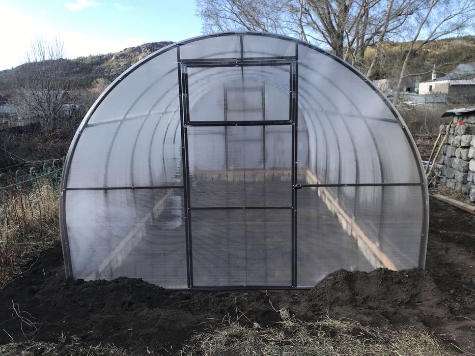 Теплица арочная