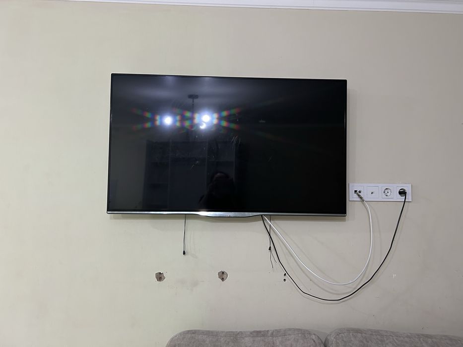 Телевизор продам Philips