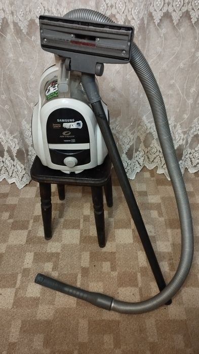 Продам  пылесос  за 15000 т