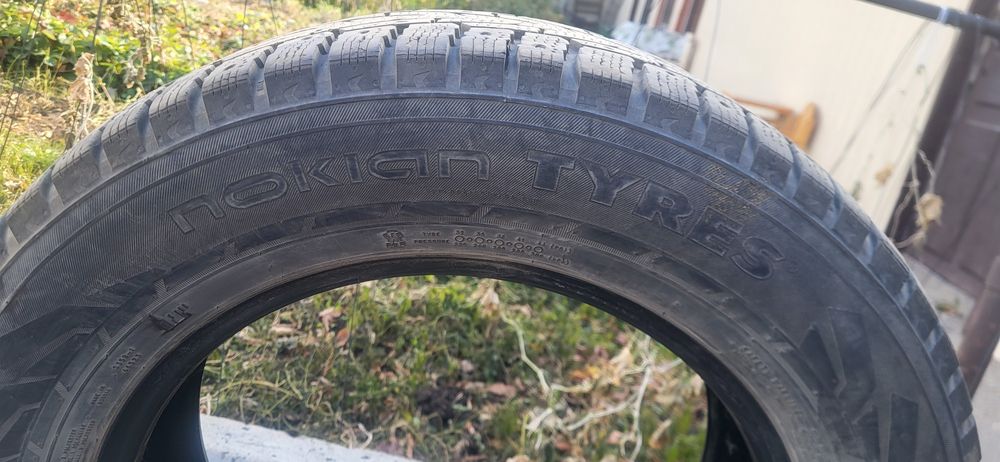 Продам зимние шины