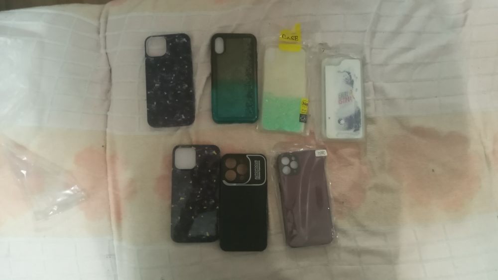 Чехлы на  айоэсы