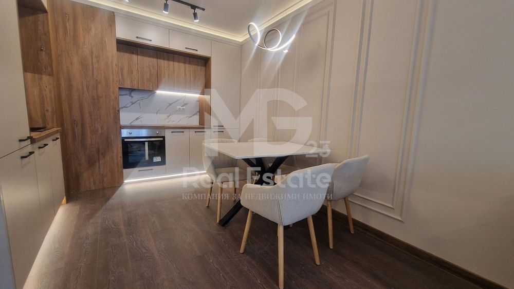 Продава се Двустаен апартамент в Пловдив, Христо Смирненски - 78 кв.м за 1993 €/кв.м - Снимка #3