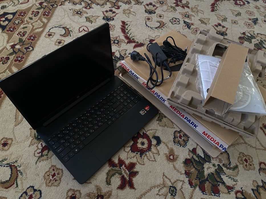 Ноутбук сатылады