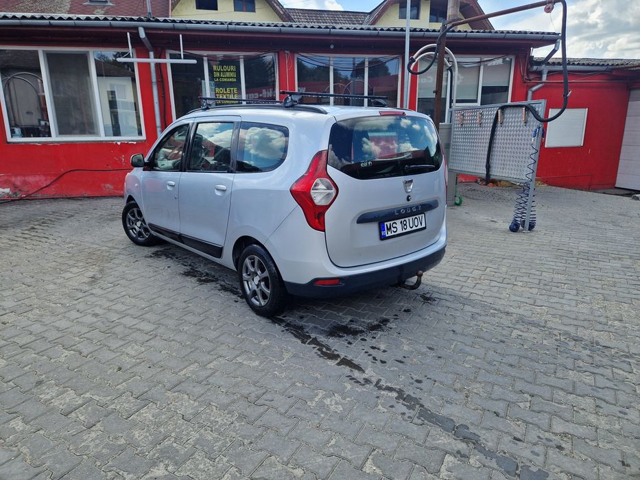 Vând Dacia lodgy
