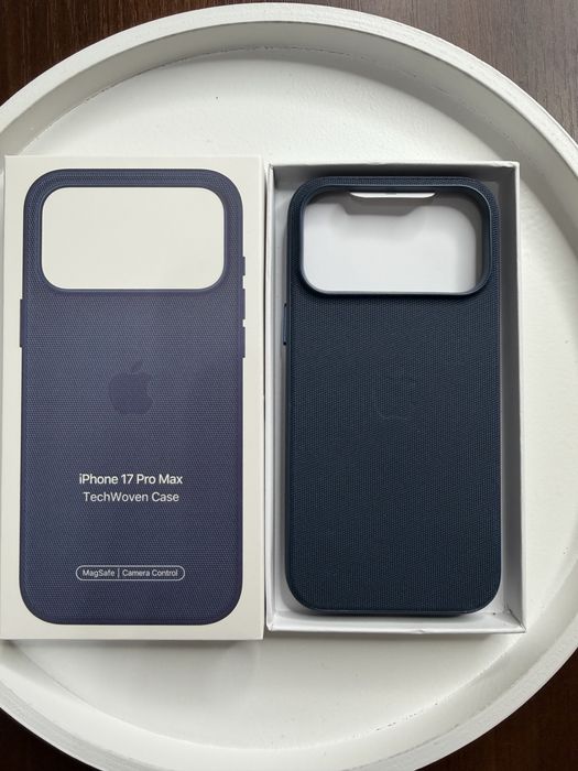Husa TechWoven iPhone 17 Pro / 17 Pro Max