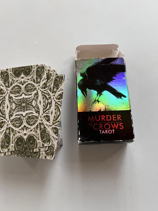 Продавам реплика на Таро карти”Murder of crows”