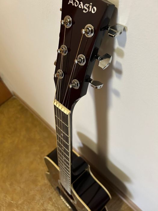 Продам гитара adagio