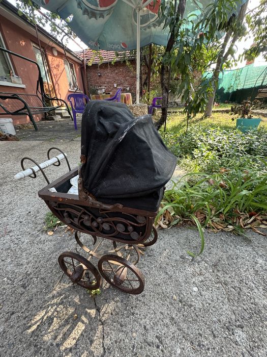 Ретро детски колички